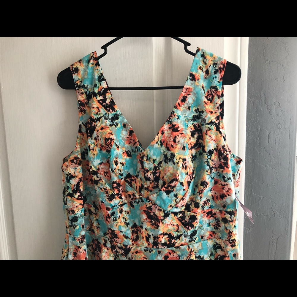 Super cute fit and flatter dress from ModCloth.